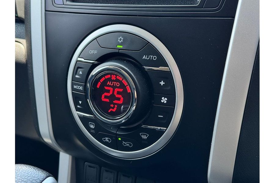 2021 Isuzu MU-X LS-U Photo 19