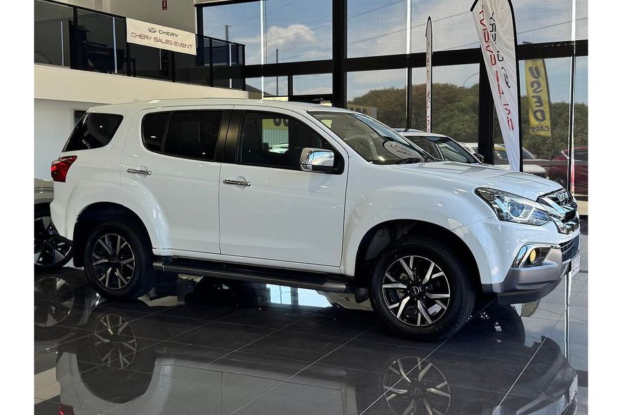 2021 Isuzu MU-X LS-U Photo 33