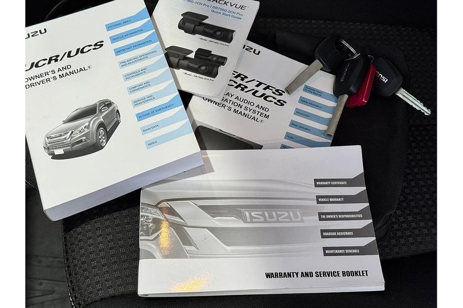 2021 Isuzu MU-X LS-U Photo 3