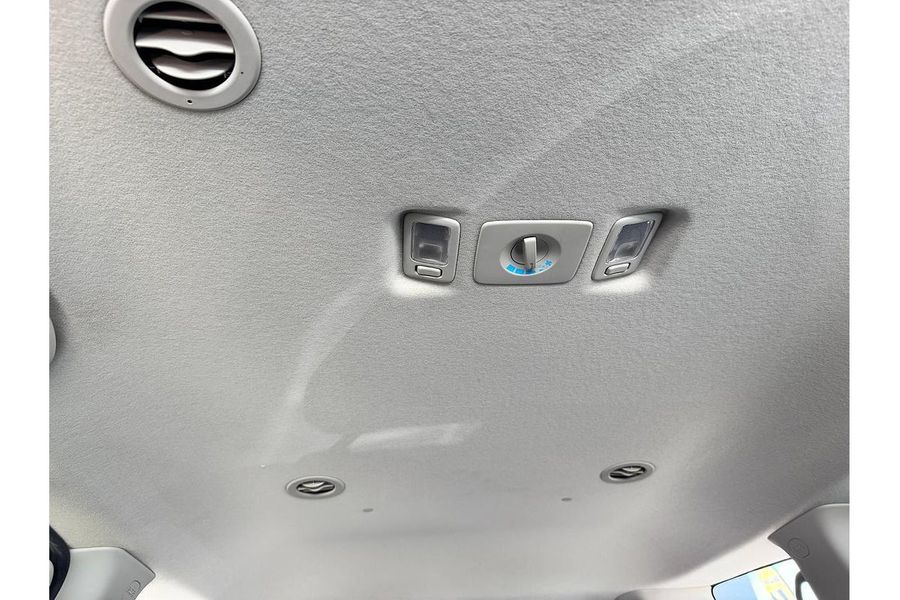 2021 Isuzu MU-X LS-U Photo 29