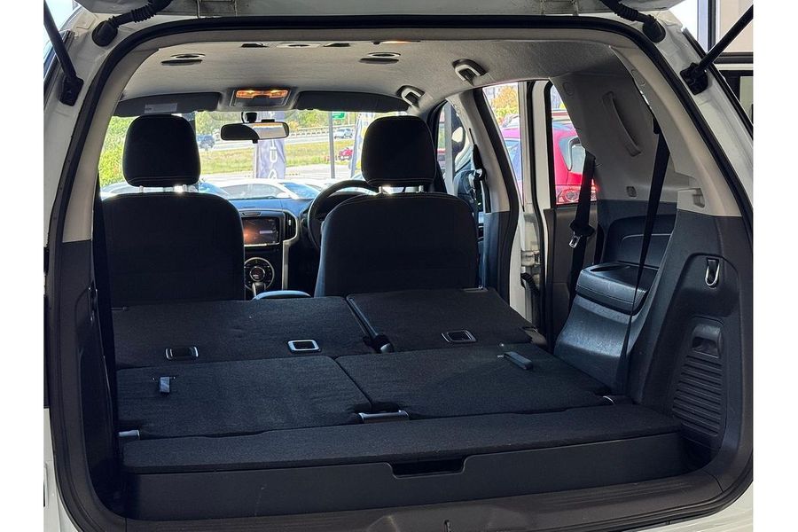 2021 Isuzu MU-X LS-U Photo 15