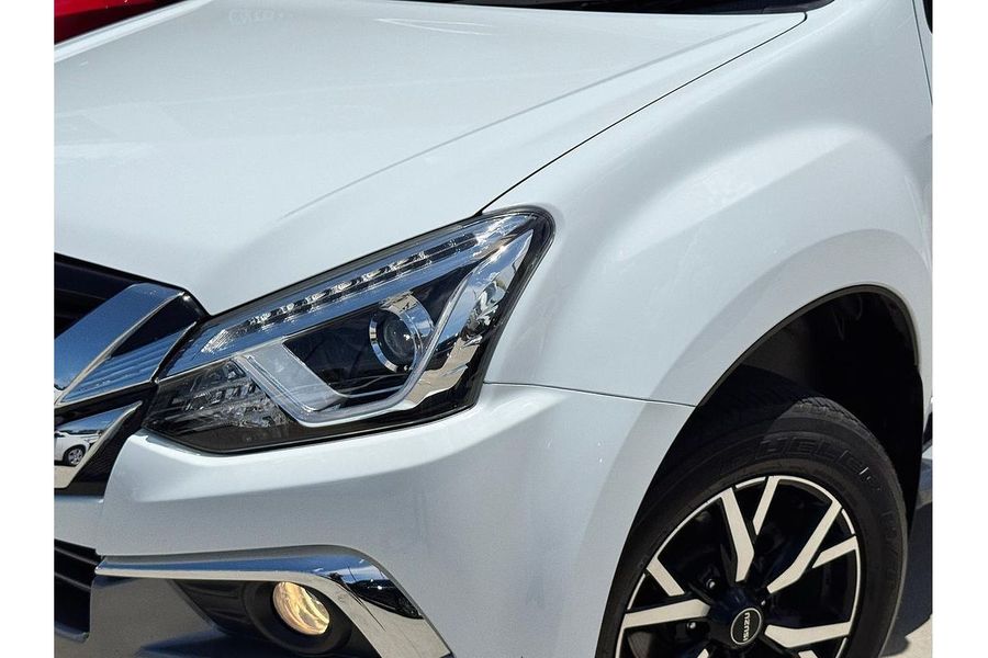 2021 Isuzu MU-X LS-U Photo 31