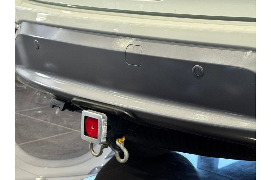 2021 Isuzu MU-X LS-U Photo 24